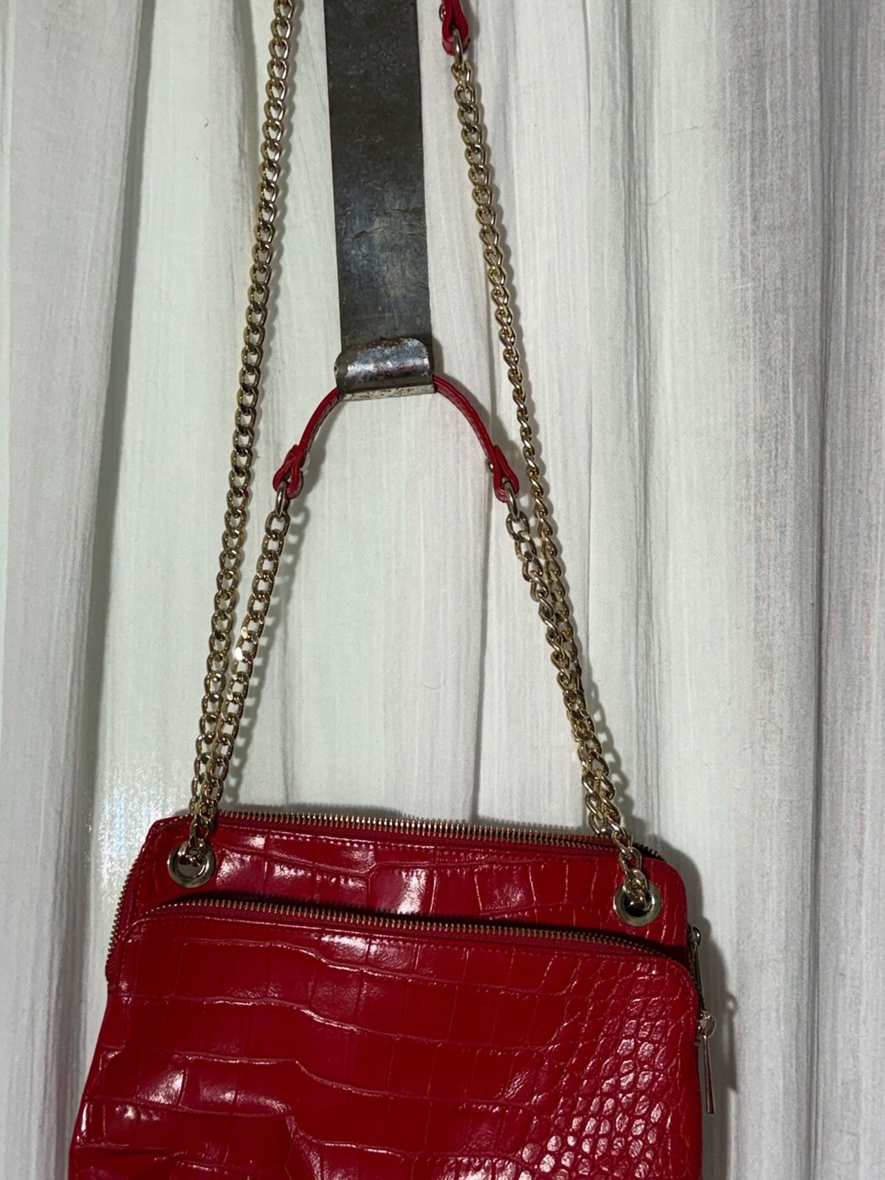 Valentina Italian Leather Red Croc Embossed Shoulder Bag Crossbody Purse